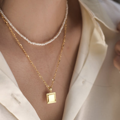 Women's Picture Frame Necklace Multi-layered Clavicle Chain