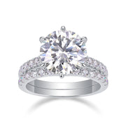 Arrange Large Diamond Rings Luxuriously And Fashionably Set With Moissanite Silver Rings