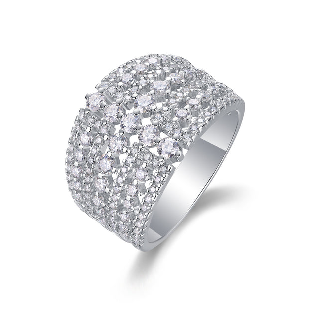 Many Diamonds Are Arranged Luxuriously Fashionable Moissanite Silver Rings