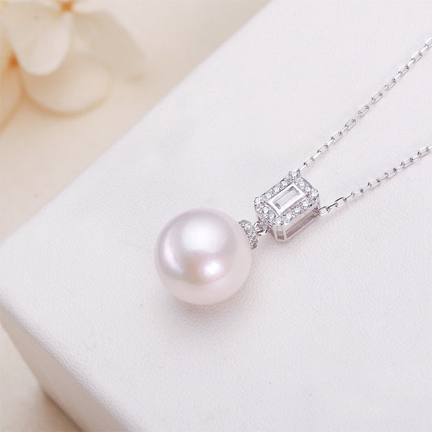 White Perfect Circle Freshwater Pearl Necklace