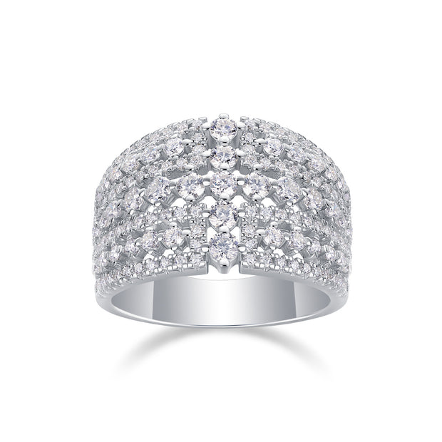 Many Diamonds Are Arranged Luxuriously Fashionable Moissanite Silver Rings