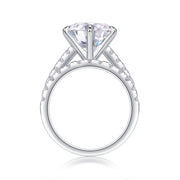 Arrange Large Diamond Rings Luxuriously And Fashionably Set With Moissanite Silver Rings