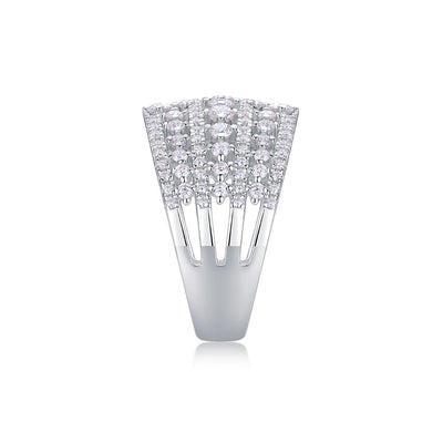 Many Diamonds Are Arranged Luxuriously Fashionable Moissanite Silver Rings